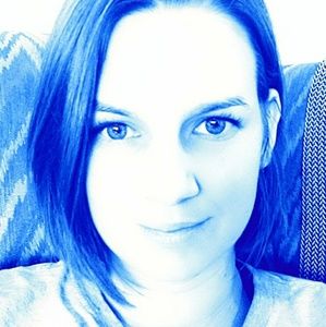 Meet your Posher, Bobbi